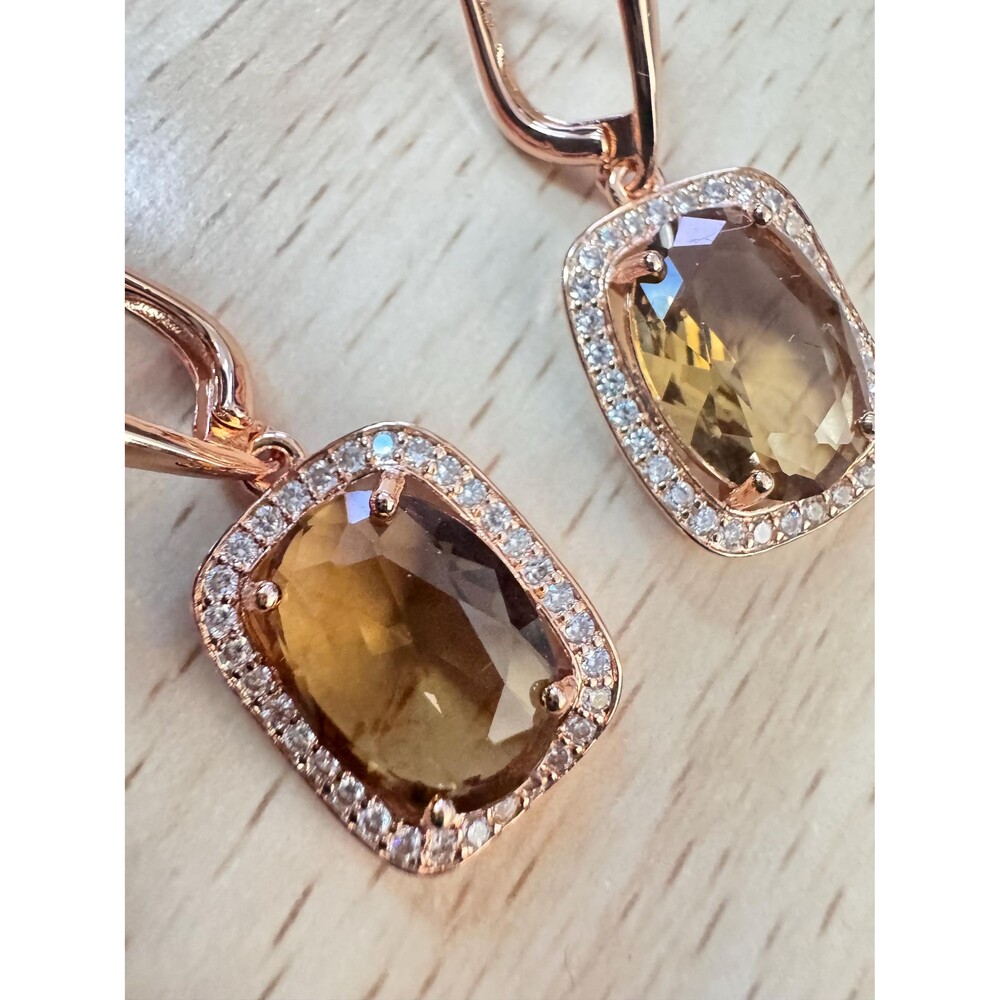 585 14K RG Rolled Gold Large Champagne Zircon Accent Lever back Stud Earrings